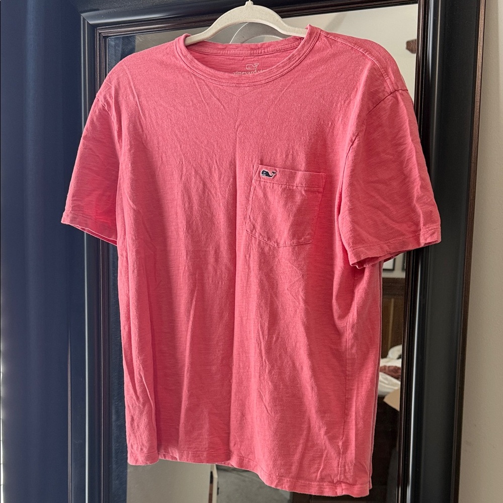 Vineyard Vines Men's Coral Short Sleeve pocket Tee